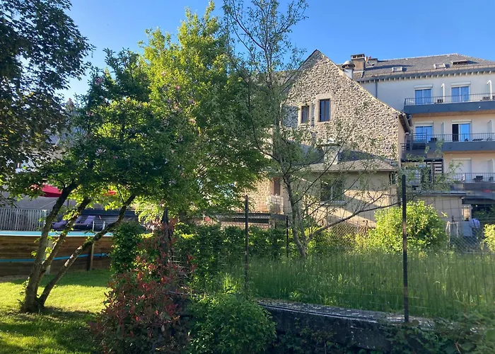 Hôtel accueillant les animaux: Logis Hôtel Restaurant Gilles Moreau Laguiole